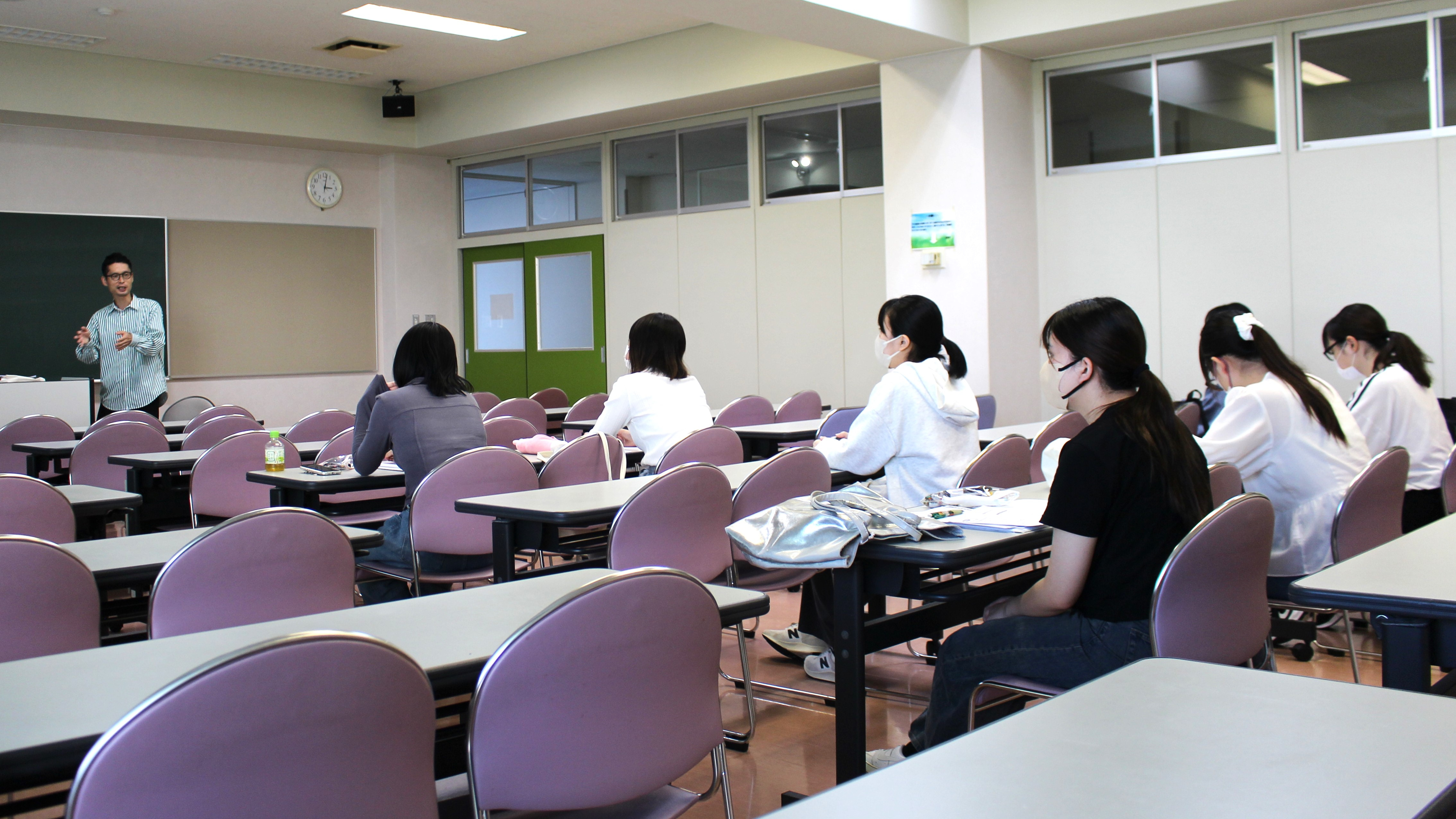 公務員試験対策講座の様子３